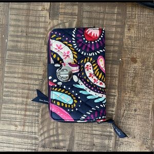 NWT Vera Bradley wallete